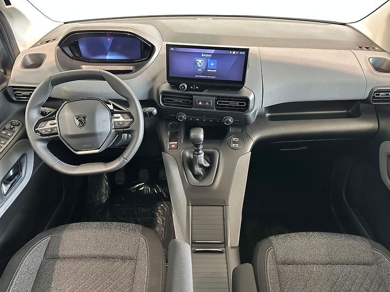 Peugeot Rifter (2026) LONG ALLURE BlueHDi 130 MAN6 - fotka 10 z 21