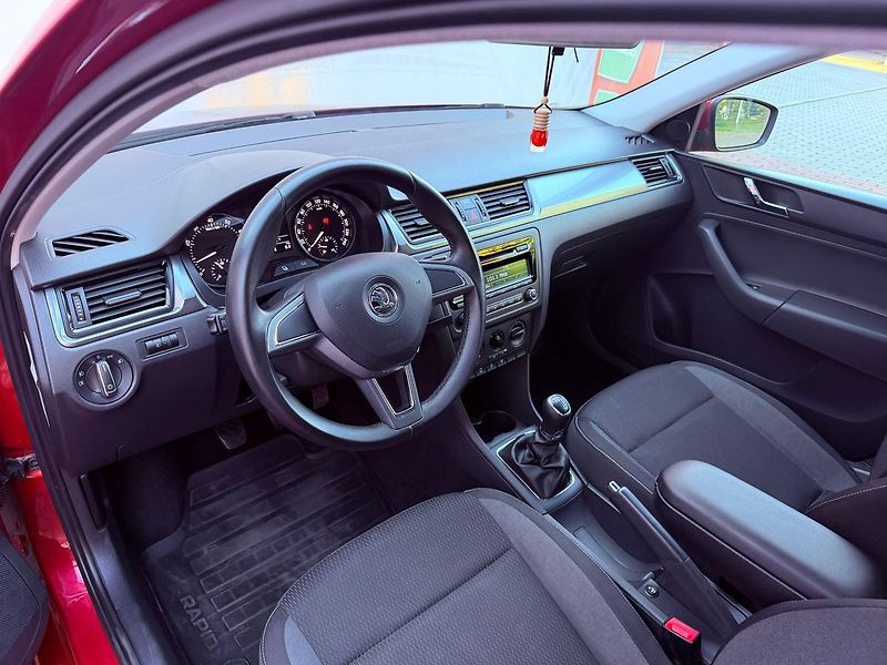 Škoda Rapid 1.2 TSi Ambition Spaceback, Se - fotka 13 z 26