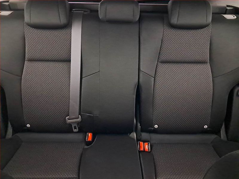Honda Civic (2015) 1.6 i-DTEC, Tempomat - fotka 10 z 17