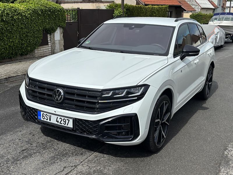 Volkswagen Touareg (2024) 3.0 Tsi,R-Line,tažné,nez top - fotka 2 z 26