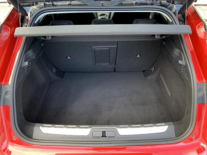 DS Automobiles DS4 TROCADERO 1.5 BlueHDi 96kW AT8 - fotka 5 z 29