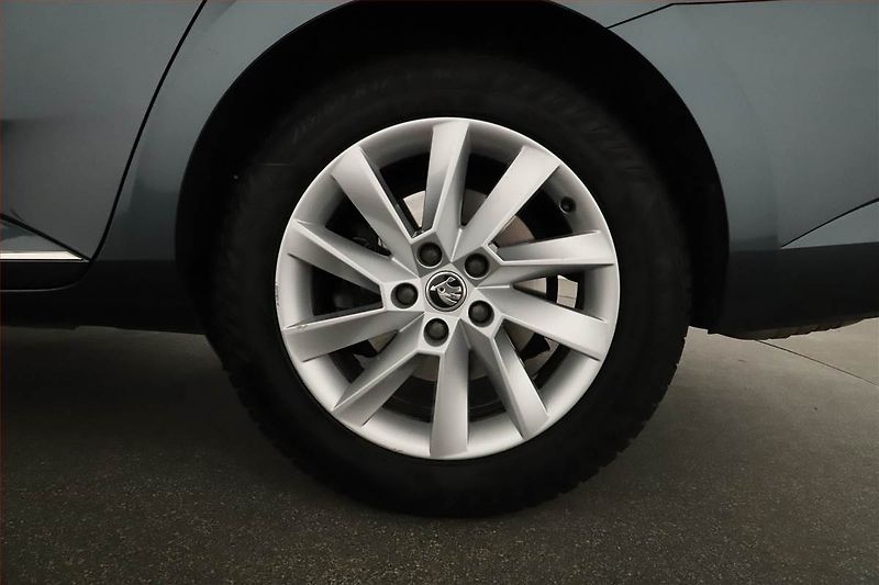 Škoda Superb (2020) Style 2.0 TDI, Automat, Navi - fotka 12 z 20