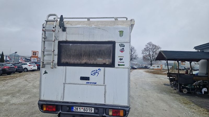 Ford Transit 2,5 D - fotka 5 z 12