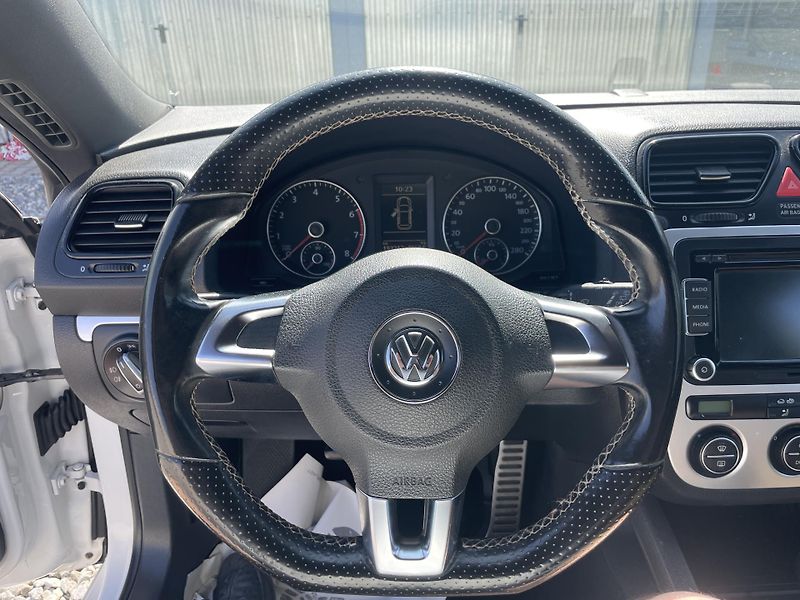 Volkswagen Scirocco 1.4TSi 125PS SPORT EDITION TOP - fotka 172 z 178