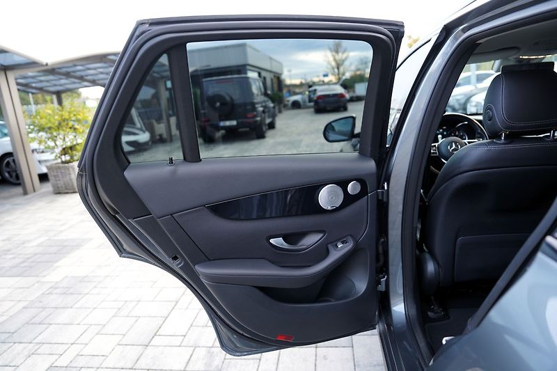 Mercedes-Benz GLC 220d 4Matic/facelift - fotka 19 z 42