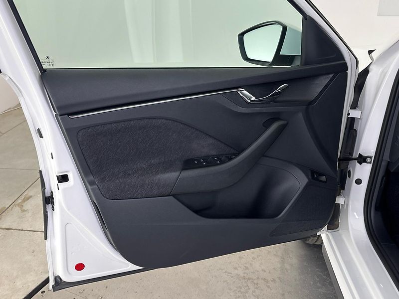 Škoda Kamiq Style DSG - fotka 13 z 29