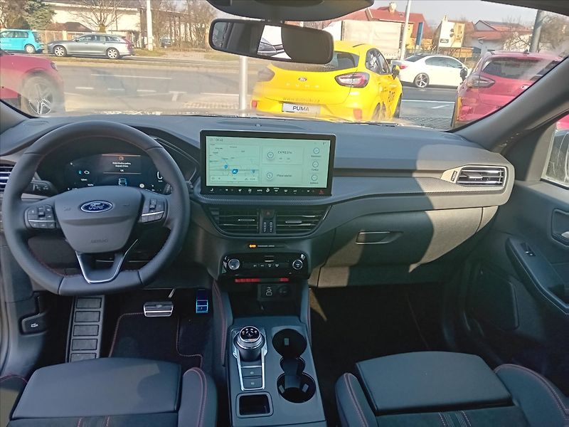 Ford Kuga (2026) 2,5 HEV 134kW/183k  ST-Line X - fotka 12 z 14