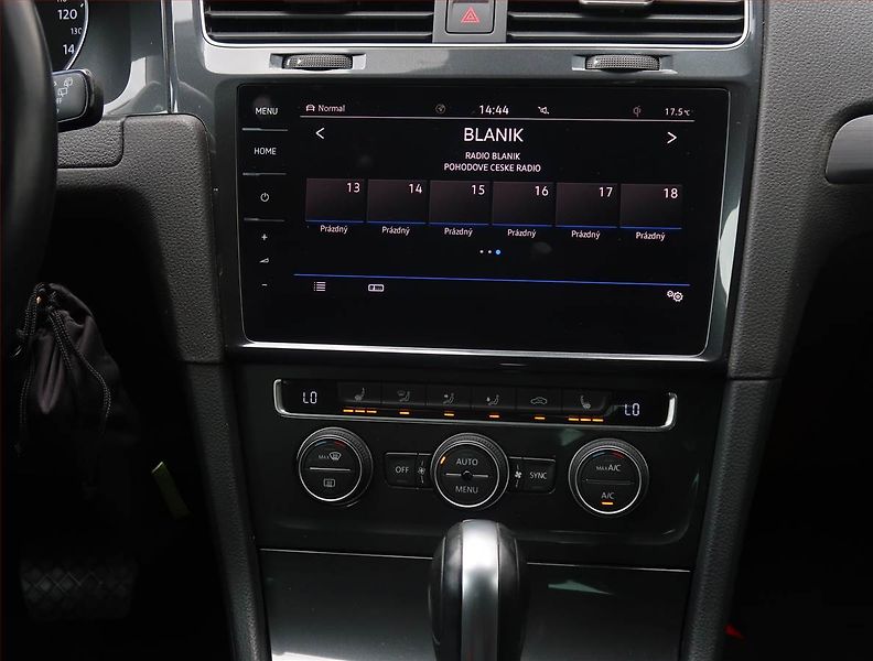 Volkswagen Golf (2020) 32 kWh - 37 Ah, SoH 92% - fotka 12 z 21