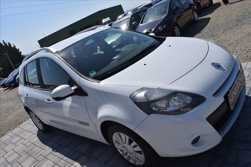 Renault Clio 1,2 i 74KW ALU KLIMA TAŽNÉ - fotka 4 z 48