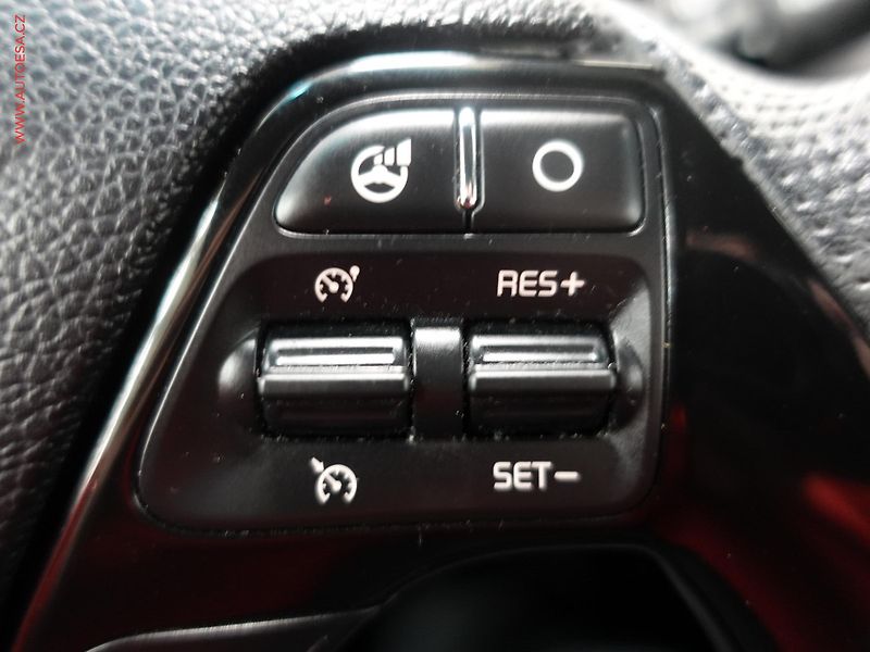 Kia Ceed (2016) 1.6 CRDi, 1.maj,ČR, servis - fotka 16 z 22