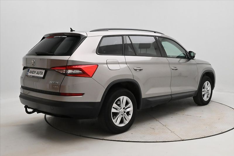 Škoda Kodiaq 2,0 TDI 110 kW DSG 4x4 Ambitio - fotka 5 z 31