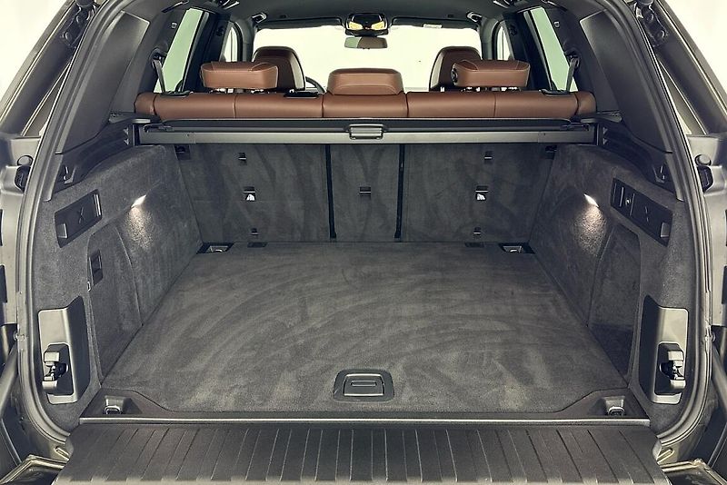 BMW X5 xDrive30d - fotka 11 z 26