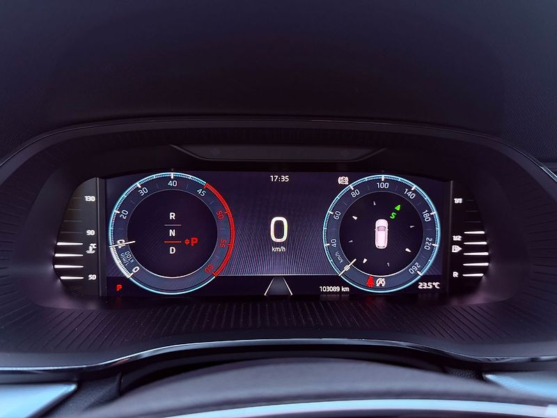 Škoda Octavia 2.0 TDi 110 kW Style DSG, Serv - fotka 22 z 36