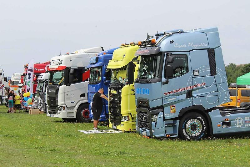 Unikátní Škoda RTO 706 – přepravník plachetnic.