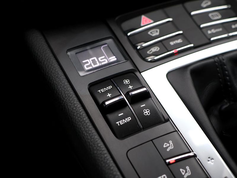 Porsche Macan 3.0 S V6 190kW AUT - fotka 36 z 51