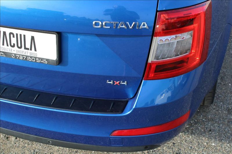 Škoda Octavia 1,6 TDi  4 x 4,ČR,XENONY,TOP - fotka 27 z 30
