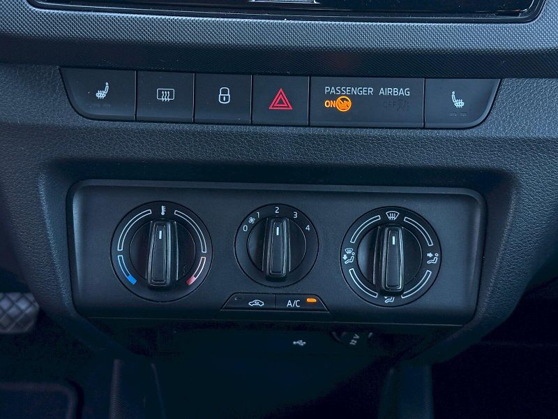 Škoda Fabia (2021) Combi 1.0 TSI 70 kW - fotka 15 z 21