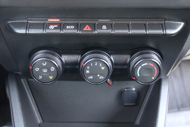 Dacia Duster 1,6 SCe  NOVÉ V ČR - fotka 16 z 22
