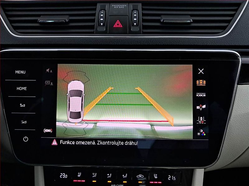 Škoda Superb (2017) Laurin&Klement 2.0 TSI - fotka 16 z 26