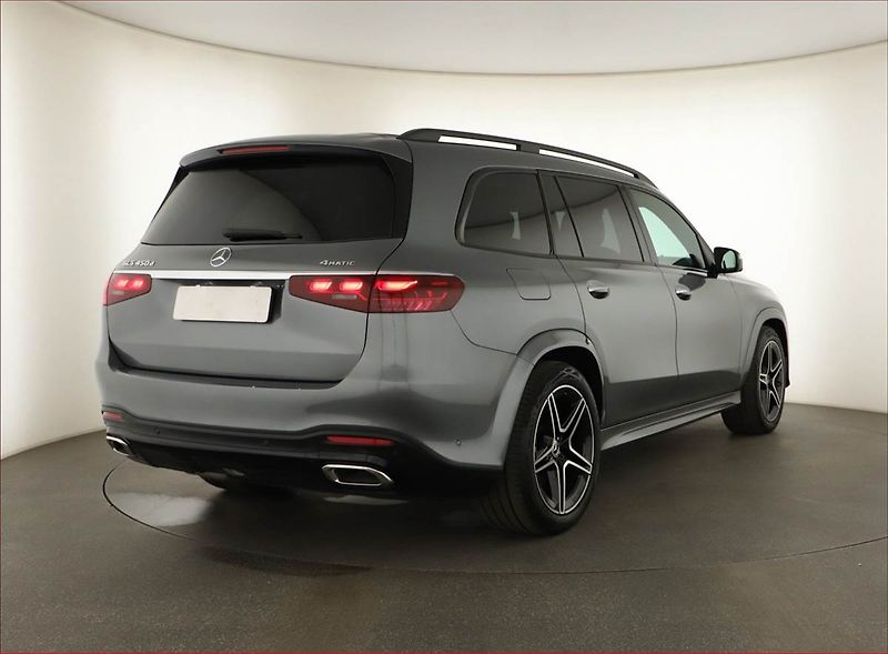 Mercedes-Benz GLS (2026) 450 d 4MATIC, AMG - fotka 5 z 22