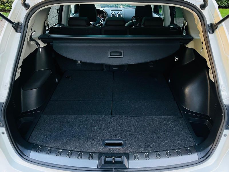 Nissan Qashqai 2.0i KAMERA TAŽNÉ SERVISKA 7M - fotka 22 z 45