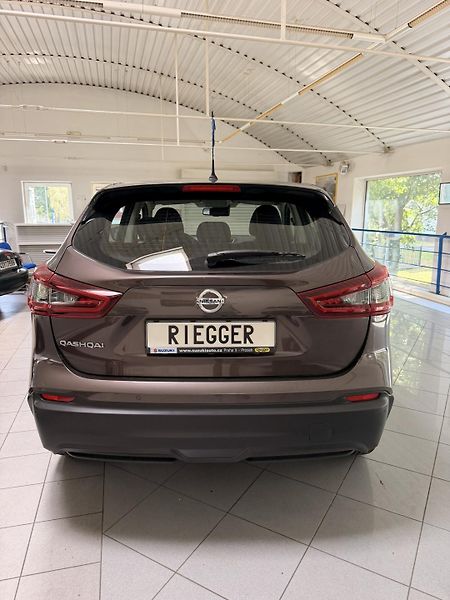 Nissan Qashqai 1,3 - fotka 7 z 29