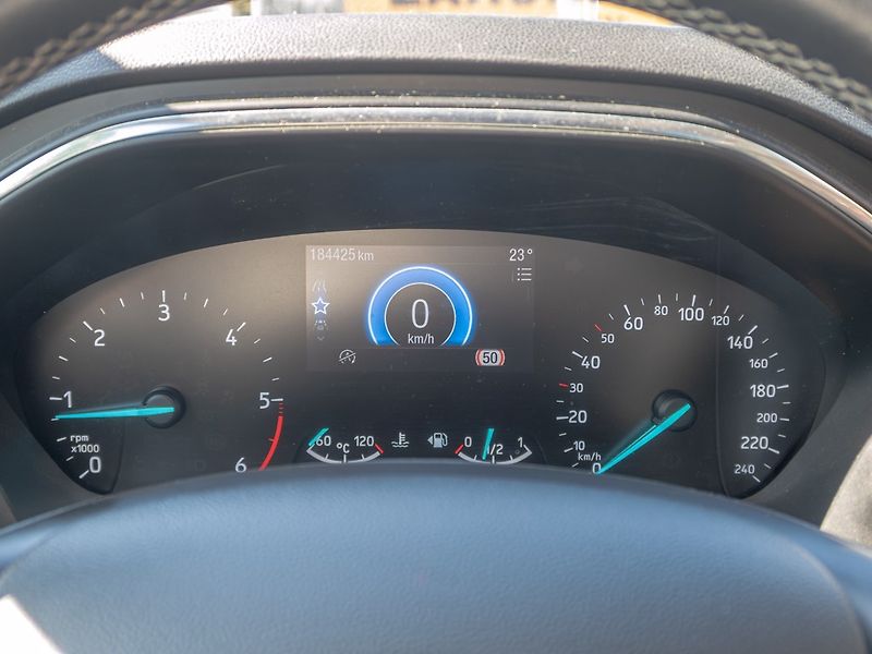 Ford Focus (2019) ČR 2.0TDCI 110KW – VÝBAVA! - fotka 25 z 55
