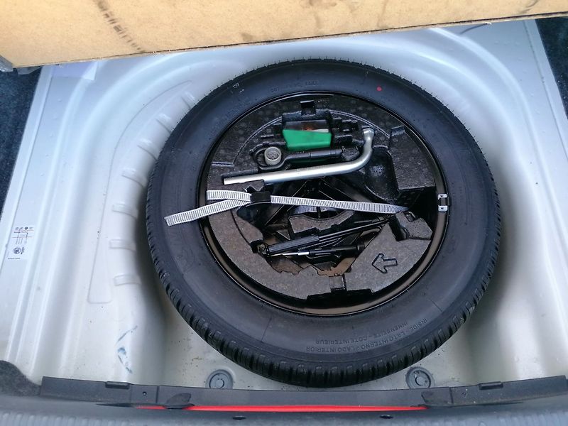Škoda Octavia (2015) 2.0 TDi DSG Style,Navi,ACC - fotka 27 z 30