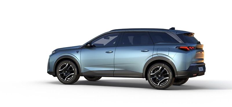 Peugeot 5008 (2026) GT Plug-in HYBRID 225 e-DSC7 - fotka 4 z 7