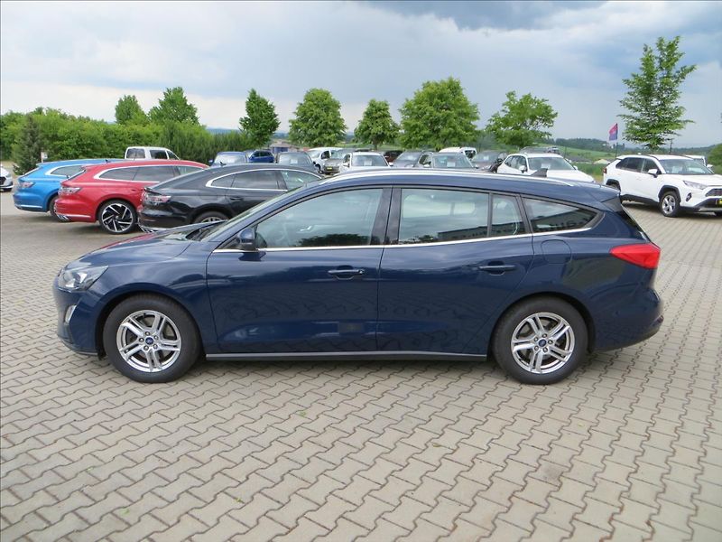 Ford Focus 1,5 TDCi Trend Edition Kamera - fotka 4 z 23