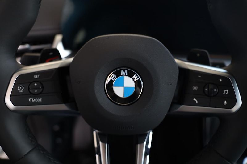 BMW X1 xDrive23i - fotka 11 z 16