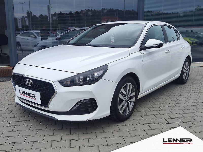 Hyundai i30 1.0 T-GDI/88kW Komfort - fotka 1 z 29