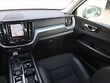 Volvo XC60 (2018) Momentum D4 AWD, 4X4,Automat - náhled 8