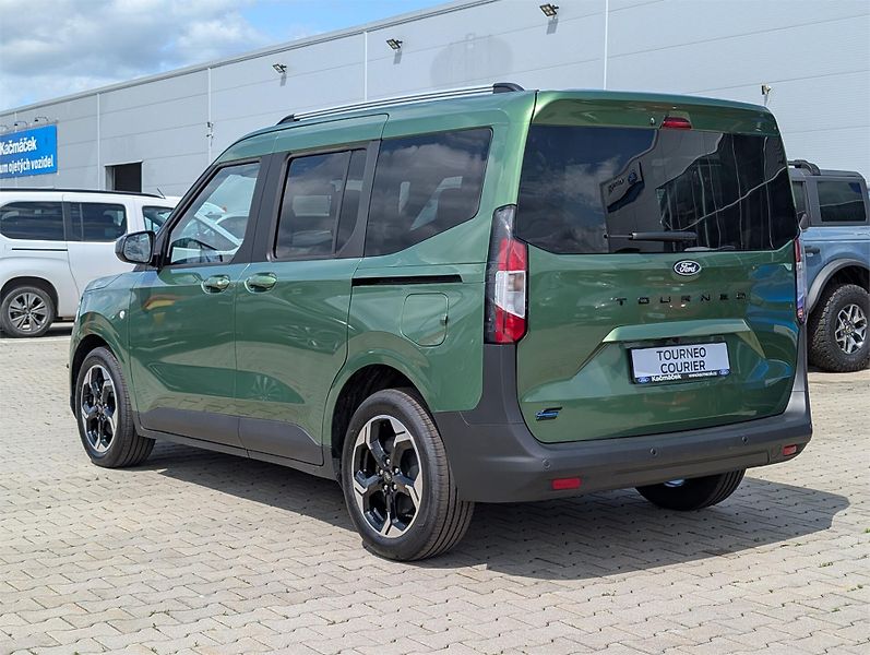 Ford Tourneo Courier (2026) Titanium, Tourneo, 43 kWh Elek - fotka 3 z 19