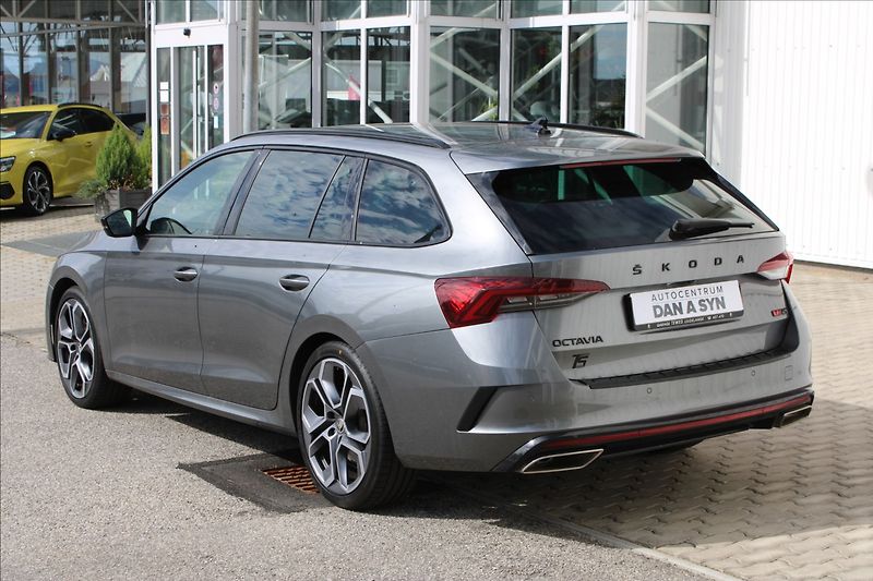 Škoda Octavia 2,0 TSI RS DSG 1.majitel zánov - fotka 4 z 4