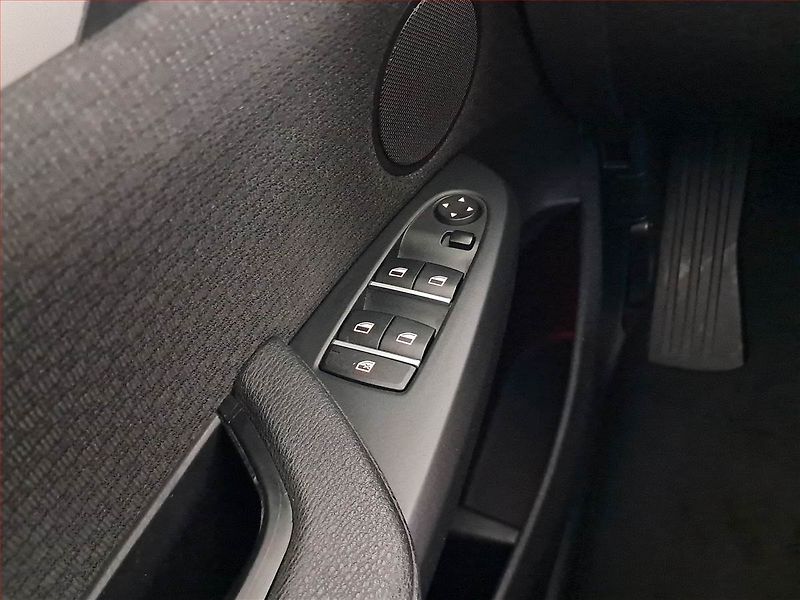 BMW X3 (2015) xDrive20d, 4X4, Automat - fotka 17 z 17