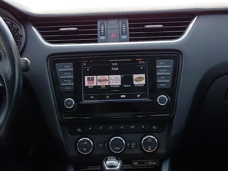 Škoda Octavia (2016) 2,0TDi 110 kW STYLE DSG - fotka 19 z 25