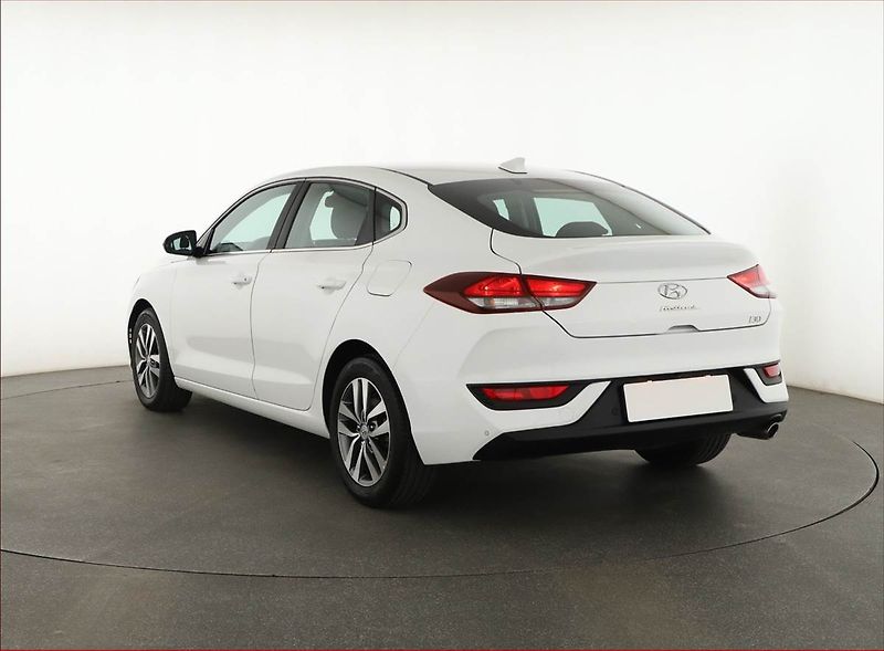Hyundai i30 (2019) 1.0 T-GDI, Serv.kniha - fotka 4 z 13