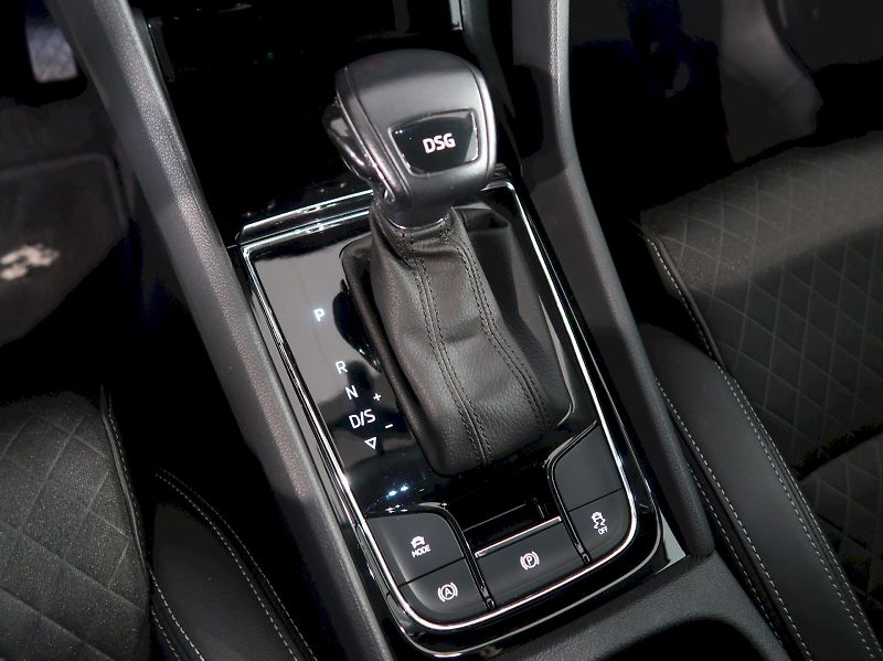 Škoda Karoq (2022) STYLE 1.5TSI 110KW DSG - fotka 34 z 44