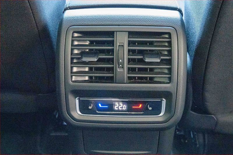 Volkswagen Arteon (2023) 2.0 TDI - fotka 21 z 21