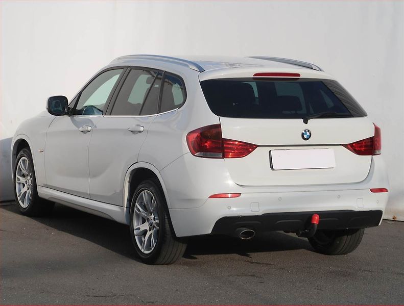 BMW X1 (2012) xDrive23d, 4X4, Serv.kniha - fotka 4 z 18