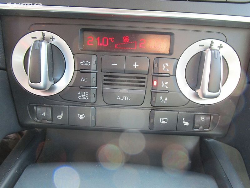 Audi A3 1,2TSI-77KW-NOVÁ STK+OLEJ - fotka 18 z 28
