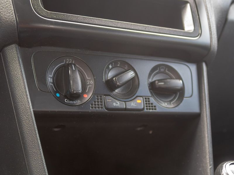 Volkswagen Polo (2009) 1.2HTP KLIMA – ROZVODY - fotka 19 z 40