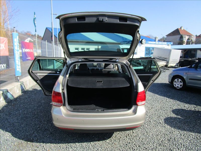 Volkswagen Golf Variant 1.4TSi Sport, aut. Kli - fotka 35 z 42