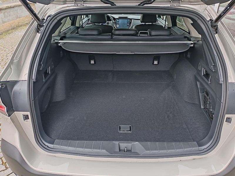 Subaru Outback (2025) 2,5 Touring 4x4 - fotka 9 z 9