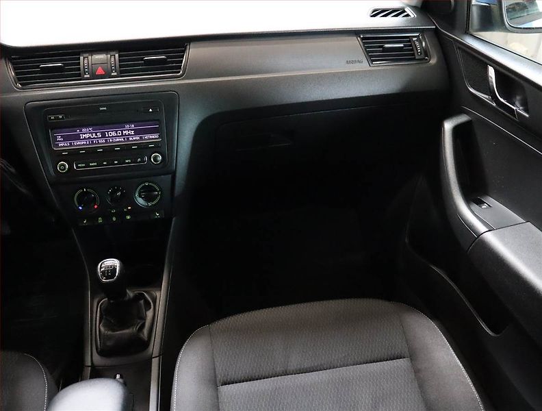 Škoda Rapid (2012) Ambition Plus 1.2 TSI - fotka 8 z 18