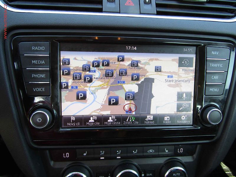 Škoda Octavia (2014) 2.0 TDi, Xenon, navi - fotka 14 z 18