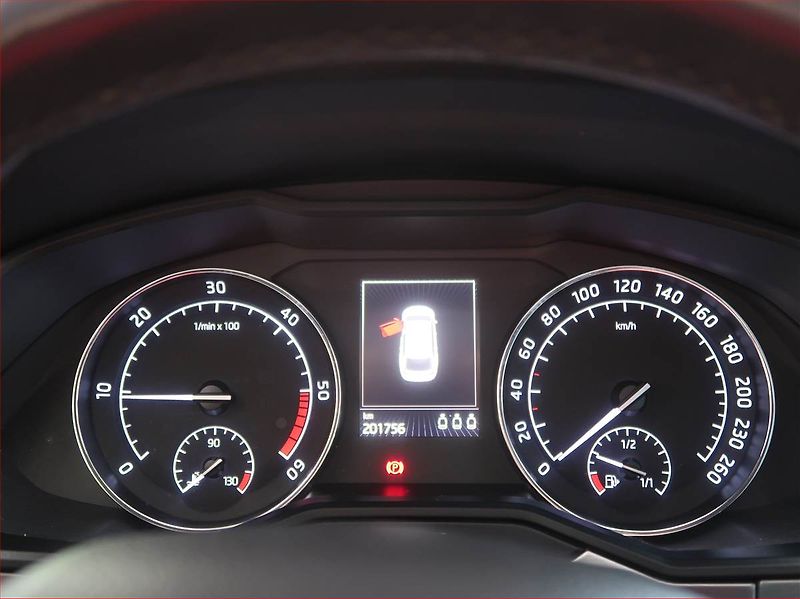 Škoda Superb (2016) Ambition 2.0 TDI, Navi - fotka 9 z 16