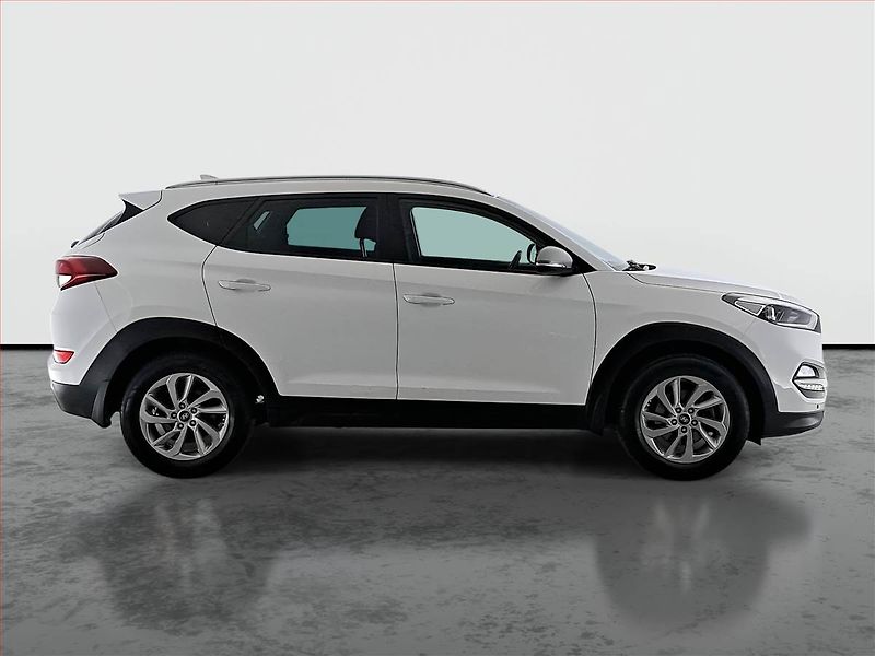 Hyundai Tucson (2017) Trikolor 1.7 CRDi, Serv.kniha - fotka 6 z 19