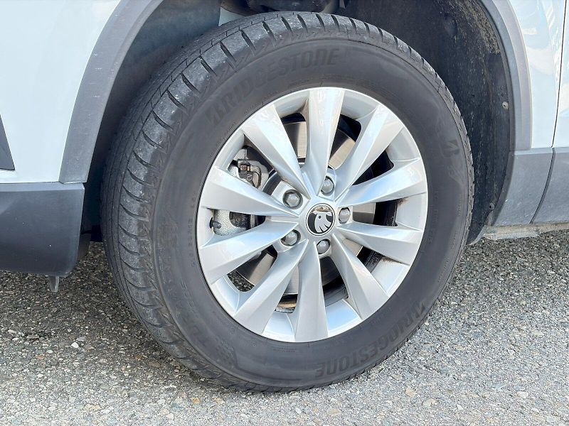 Škoda Karoq (2025) 1.5 TSI / 110kW / SELECTION - fotka 34 z 34